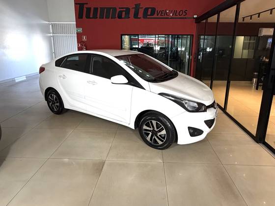 HYUNDAI HB20S 1.6 COMFORT PLUS 16V FLEX 4P MANUAL